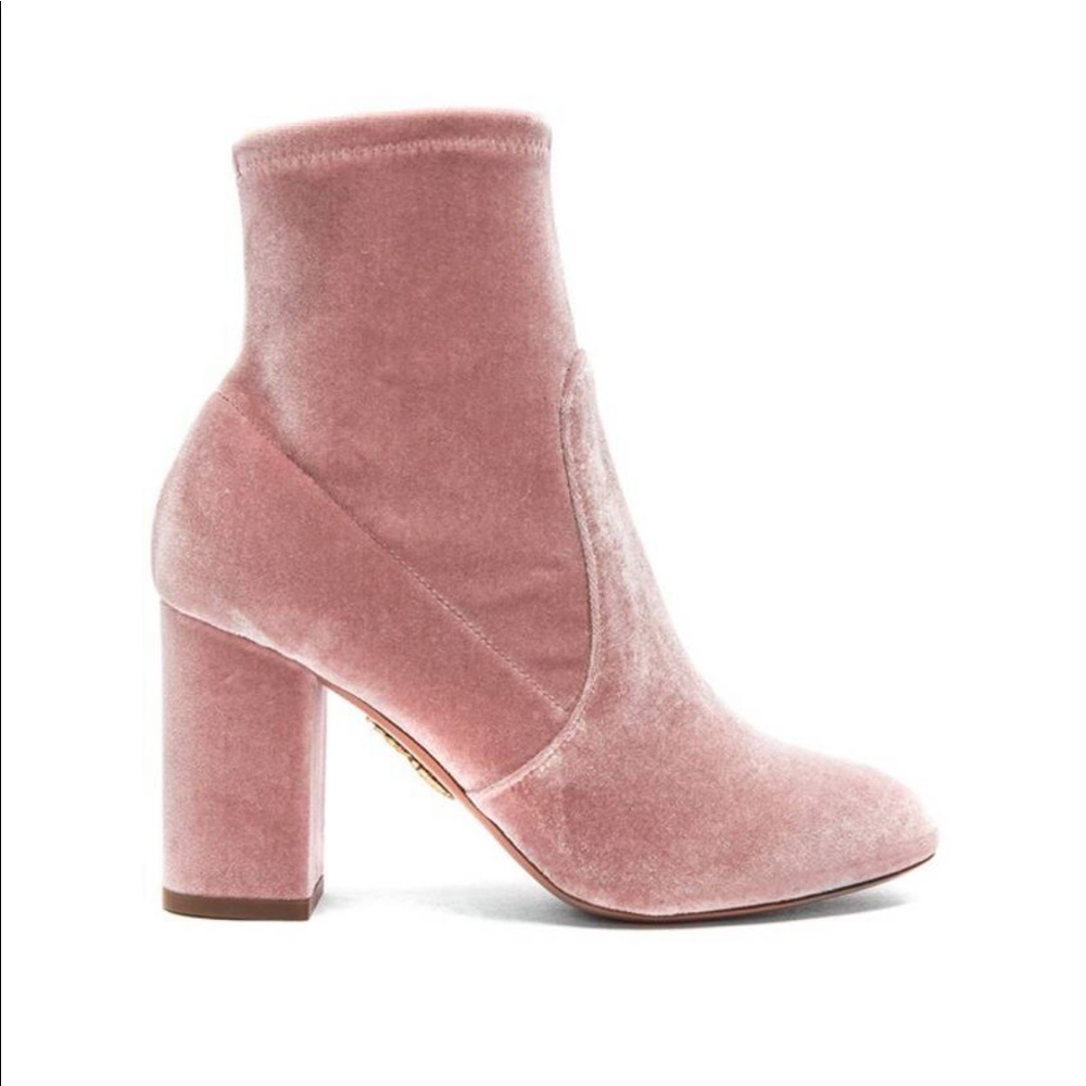 Aquazzura “so me” velvet bootie - blush